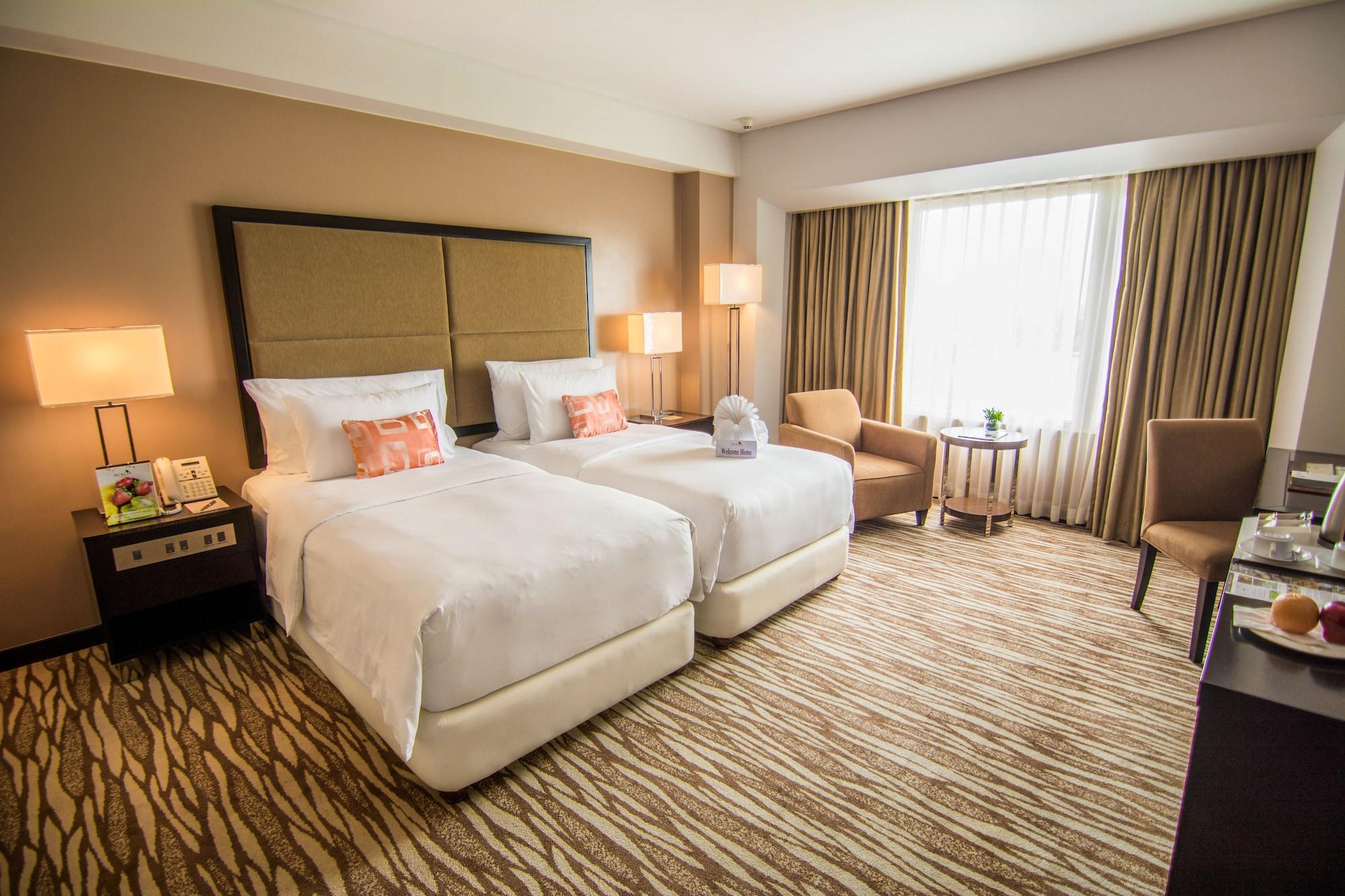 מונטינלופה Acacia Hotel Manila מראה חיצוני תמונה