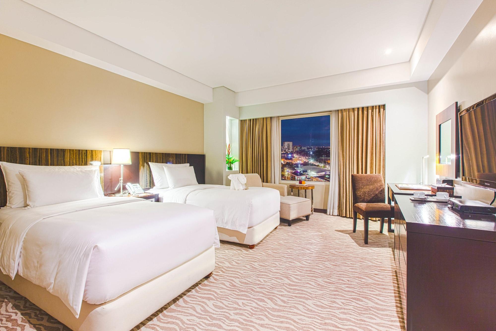 מונטינלופה Acacia Hotel Manila מראה חיצוני תמונה