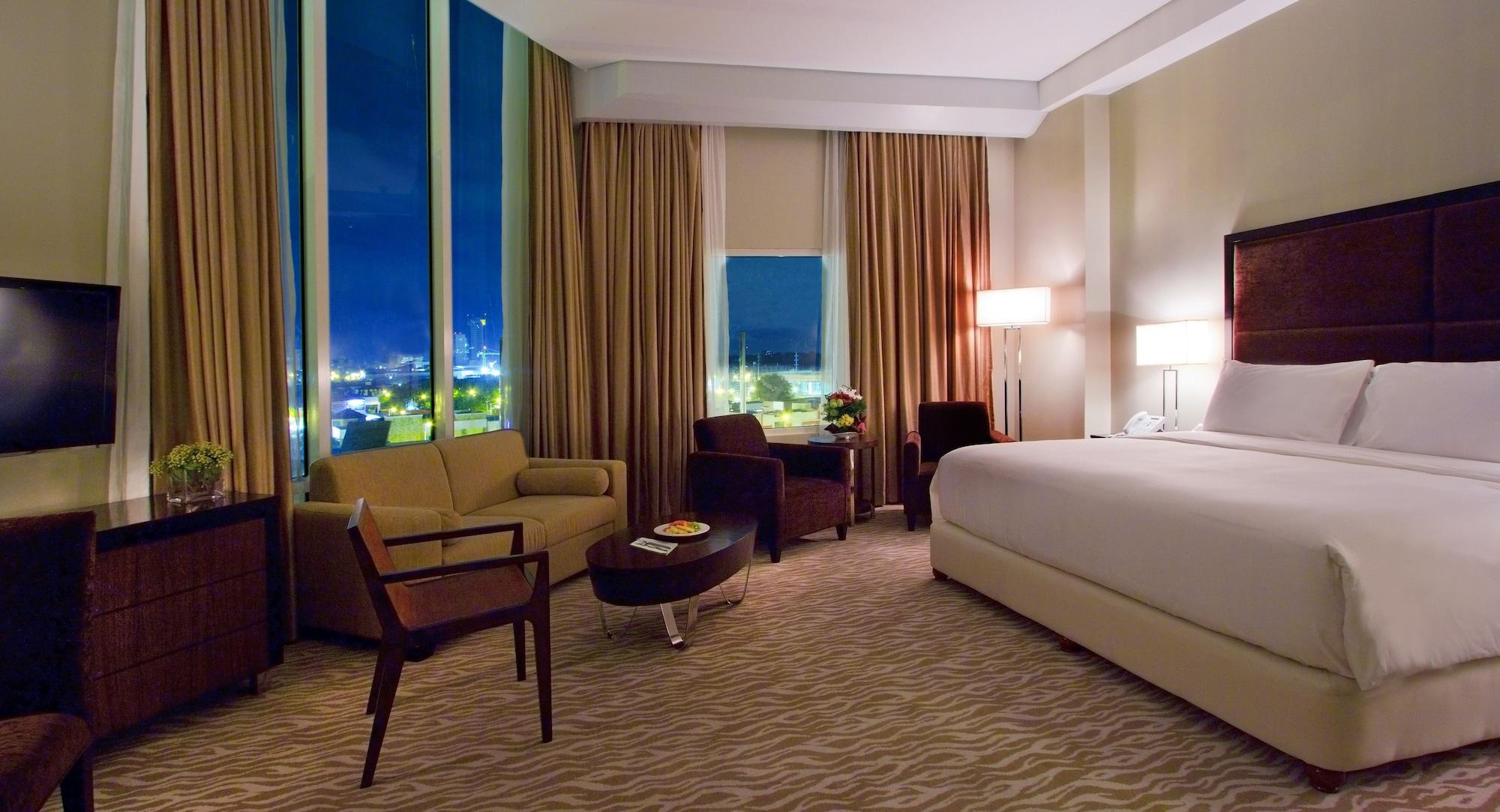 מונטינלופה Acacia Hotel Manila מראה חיצוני תמונה