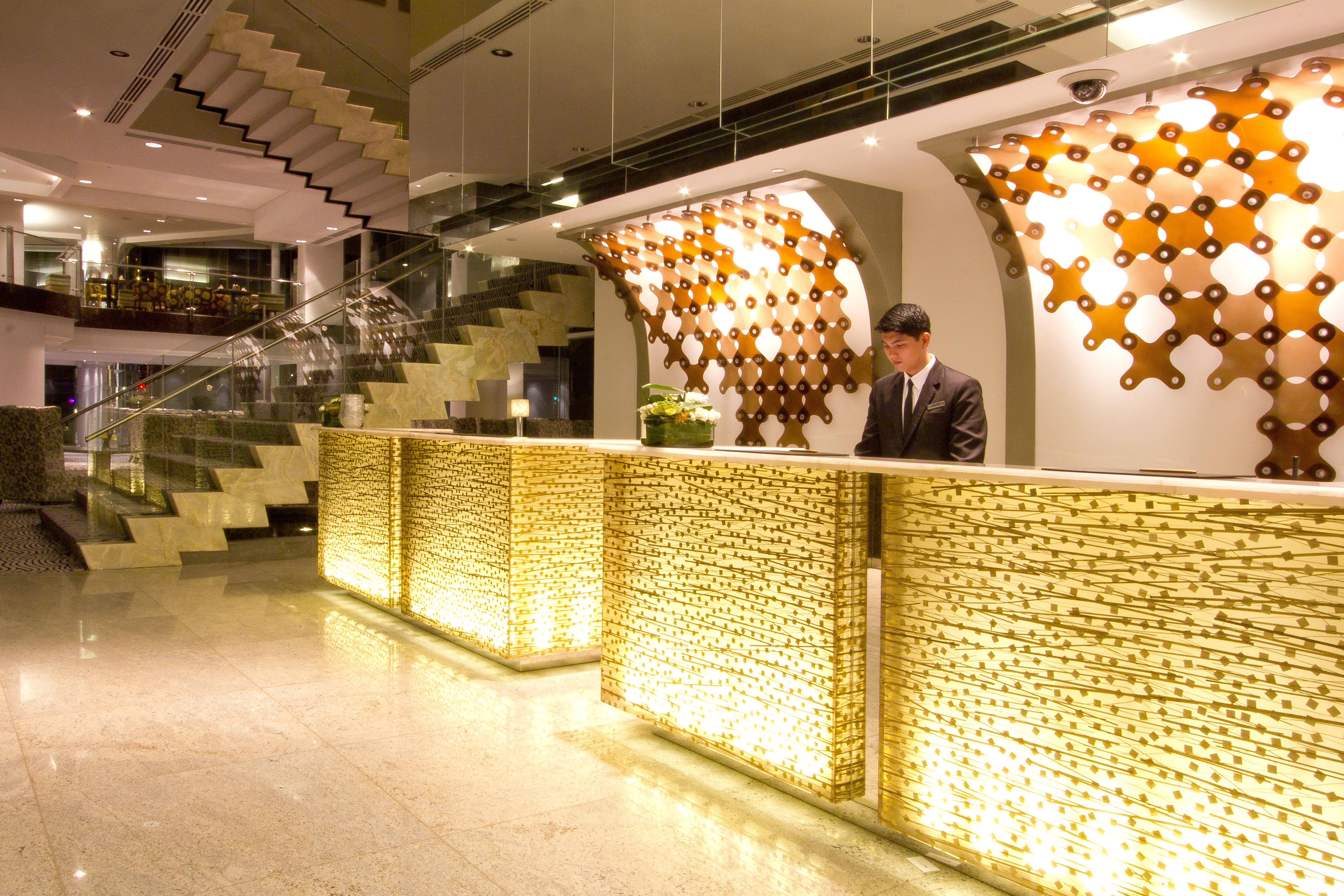 מונטינלופה Acacia Hotel Manila מראה חיצוני תמונה