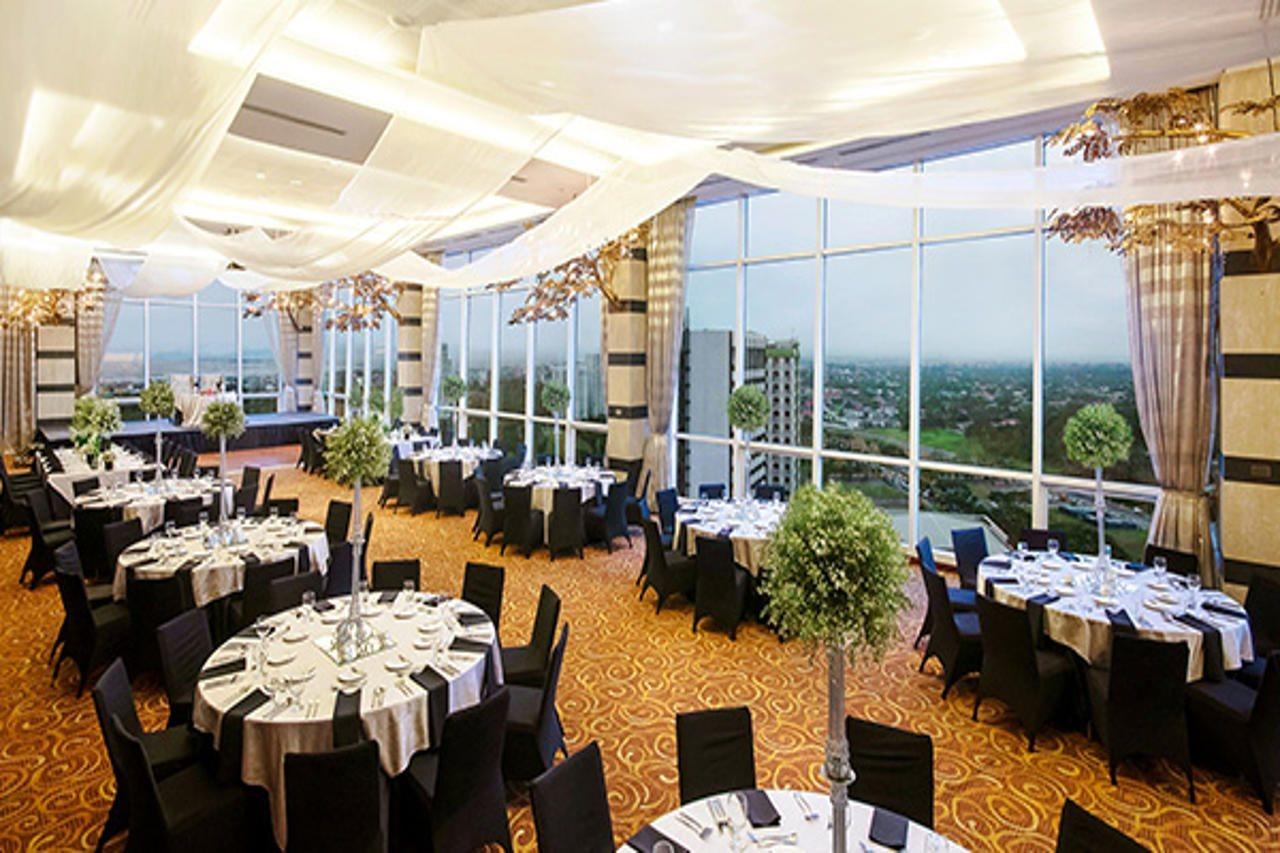 מונטינלופה Acacia Hotel Manila מראה חיצוני תמונה